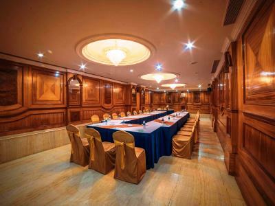 Hotel Raj Park 4*